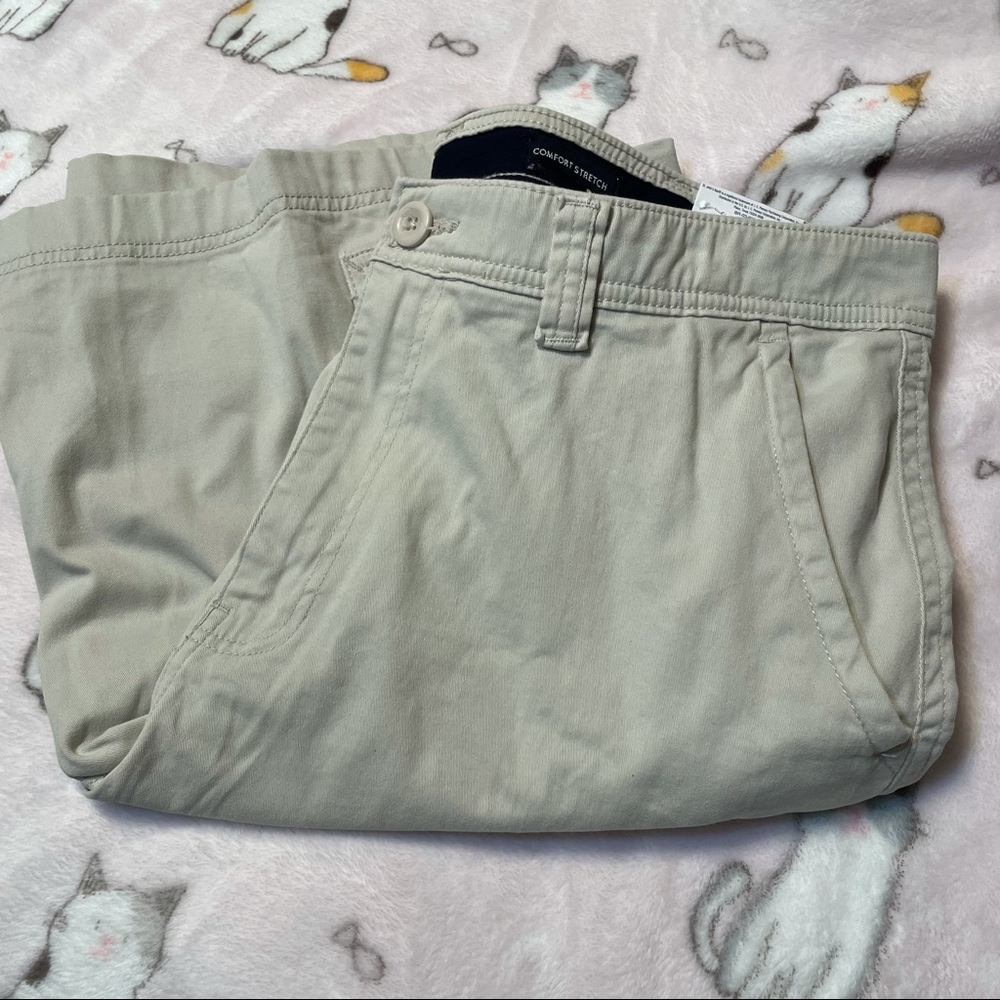 St John’s Bay classic stone color cargo shorts